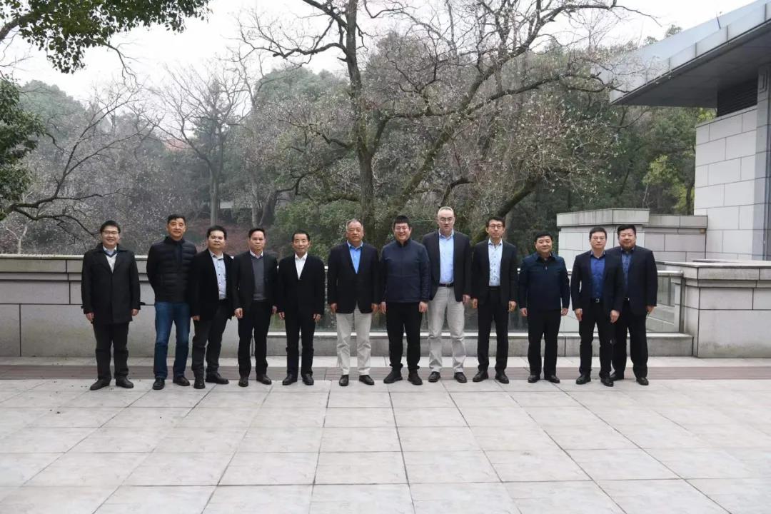 第三十二場！駛向廣闊“藍?！保Υ蛟焓徍?“頭部產(chǎn)業(yè)”！